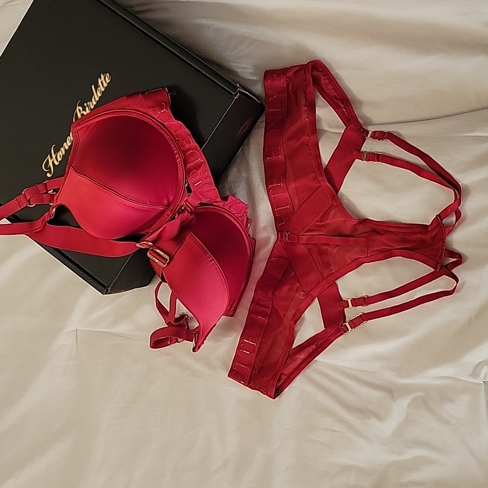 Honey Birdette Elvis satin red 2Pc set
